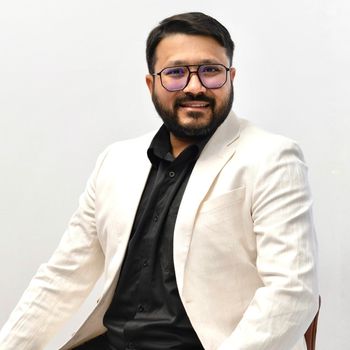 Portrait of Shiv Kher, REALTOR® – Edmonton & Surrounding Areas.